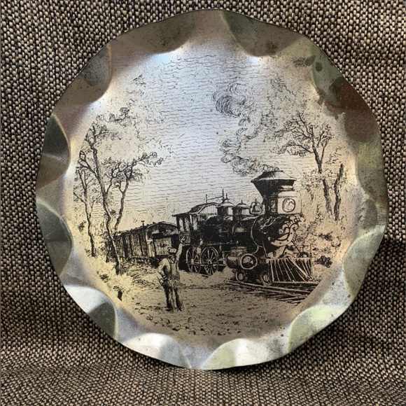 Metal Train Tray - Picture 1 of 6